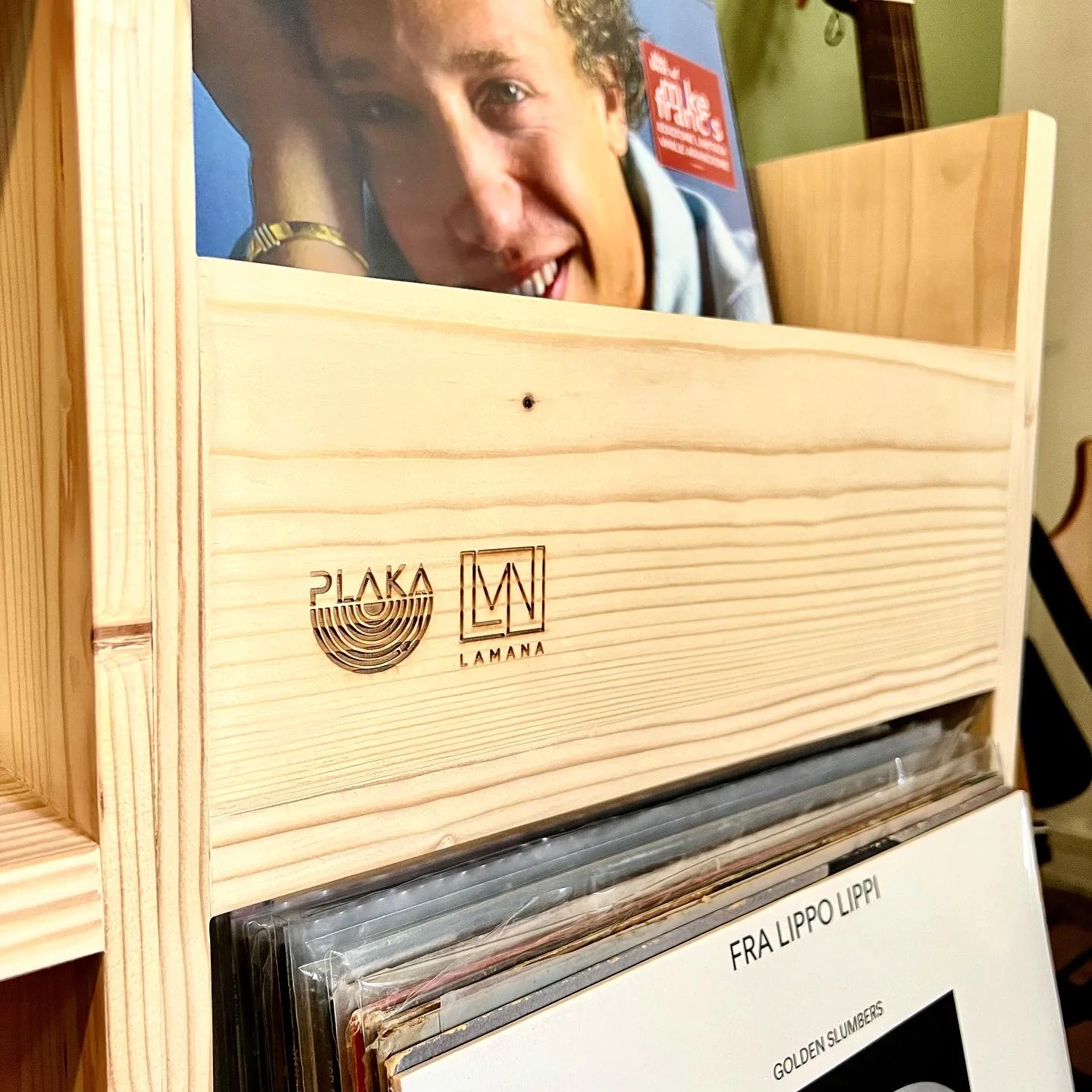 Escaparate Turntable Station + Vinyl Storage - Image 4