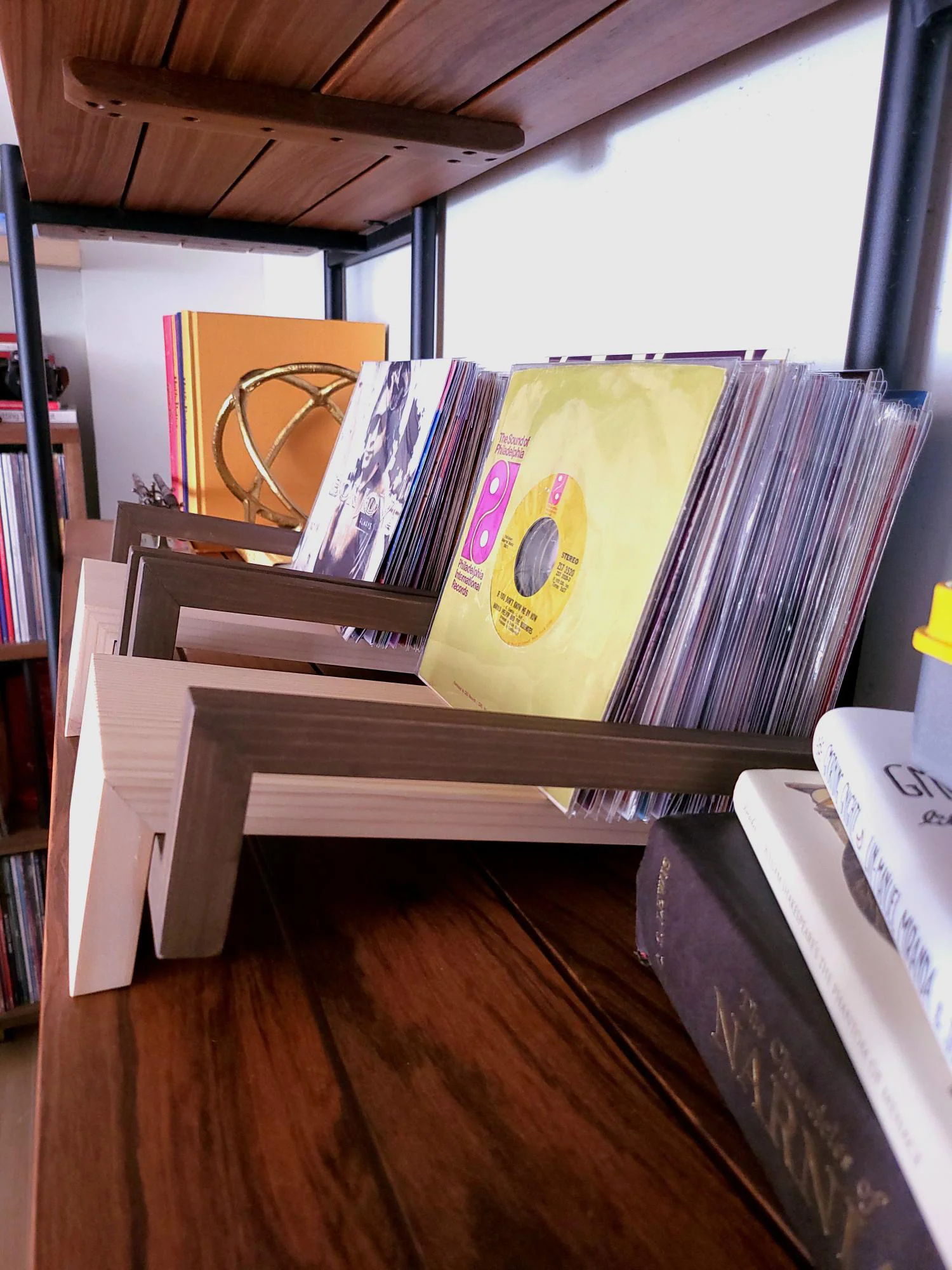 Siete - 7" Vinyl Rack - Image 3